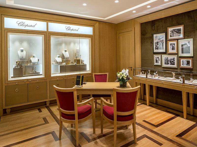 Cada detalle de la boutique ha sido pensado en conjunto con Caroline Scheufele, copresidenta de Chopard y jefe de la red de distribución de la marca.