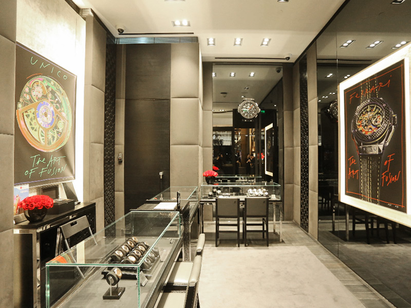 Vista general de una parte de la boutique inaugurada en 1 de marzo
